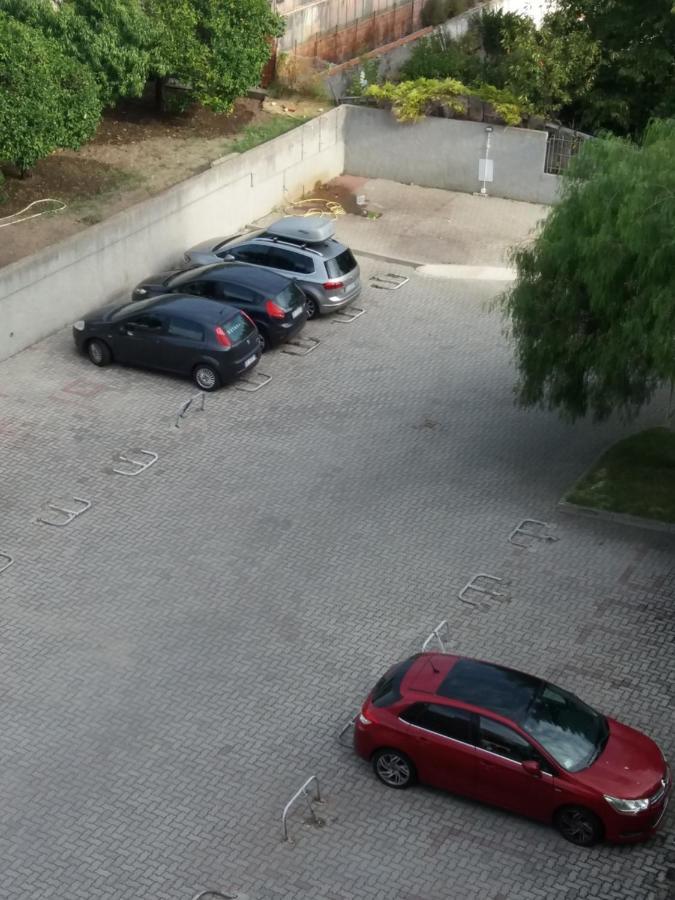 Appartamento Riviera Trilocale Wifi E Parcheggio Privato Ventimiglia Bagian luar foto